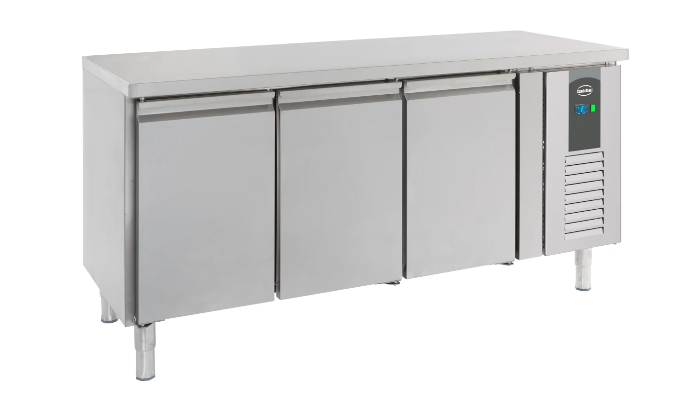 700 Refrigerated Counter 3 Doors Refrigerated counter